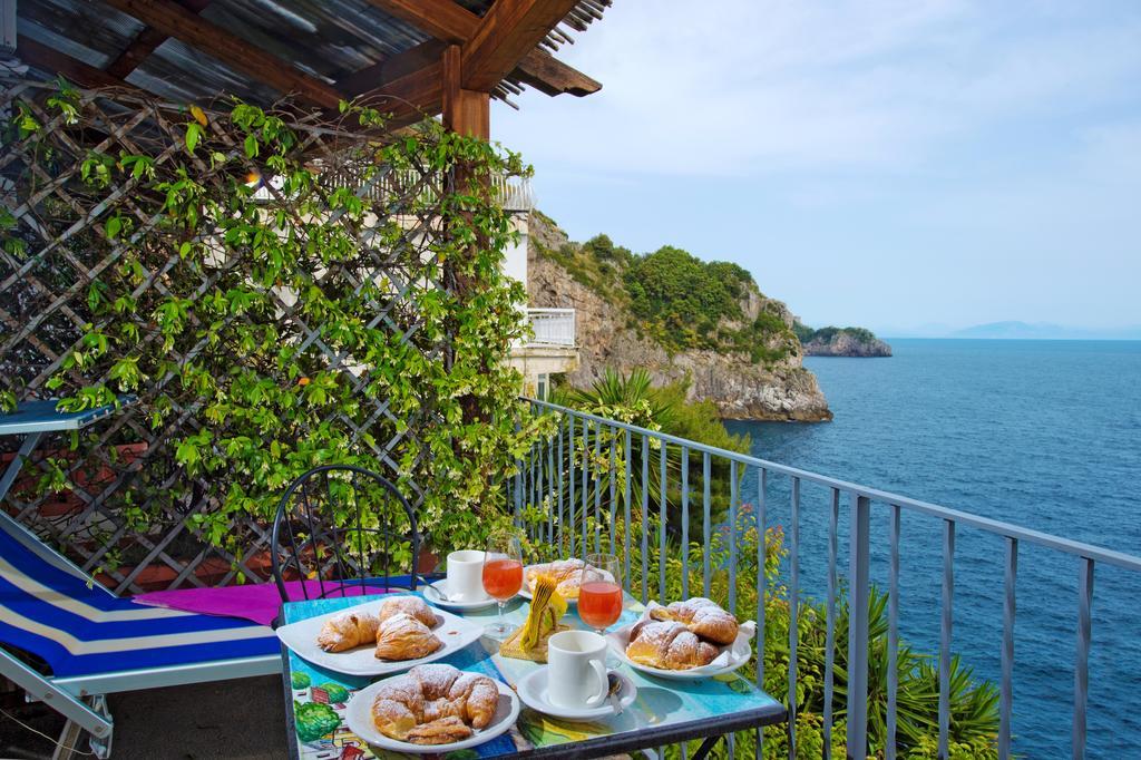 Bed And Breakfast Da Claudio Conca dei Marini Exterior foto